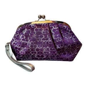 Vintage Coach Optic Signature Lurex Framed Kisslock Wristlet/Clutch, NWT! 💜🩶